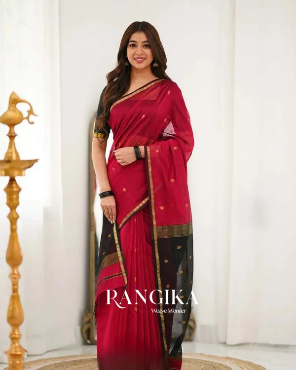 Red_Color_Premium_Cotton_Silk_Saree_With_Classy_Blouse_and_tassels