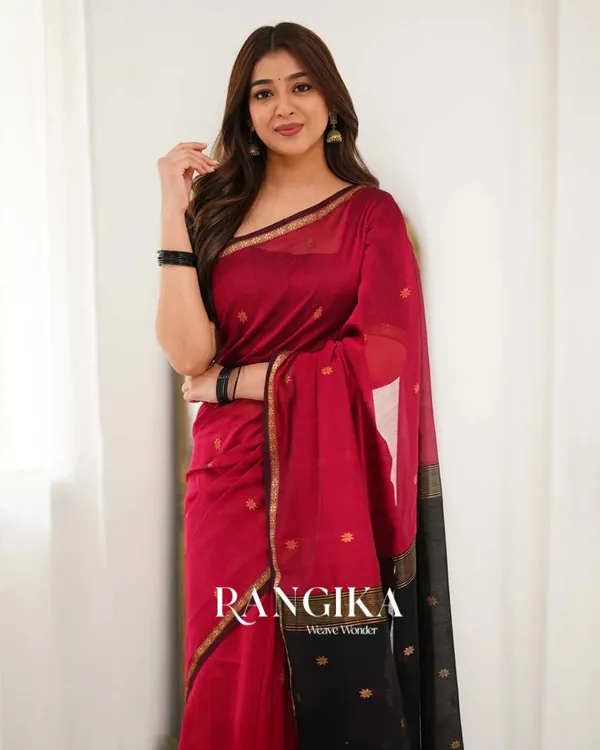 Red_Color_Premium_Cotton_Silk_Saree_With_Classy_Blouse_and_tassels