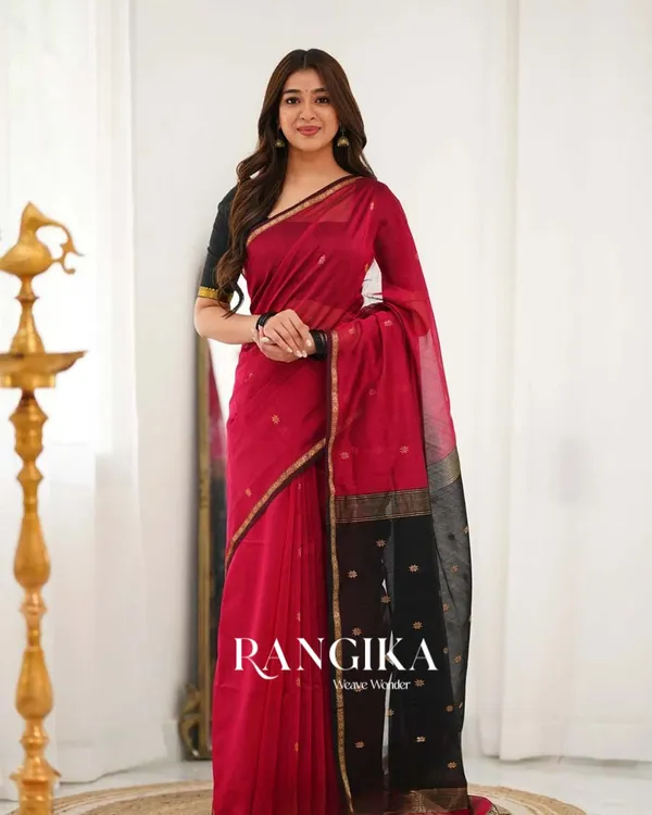 Red_Color_Premium_Cotton_Silk_Saree_With_Classy_Blouse_and_tassels