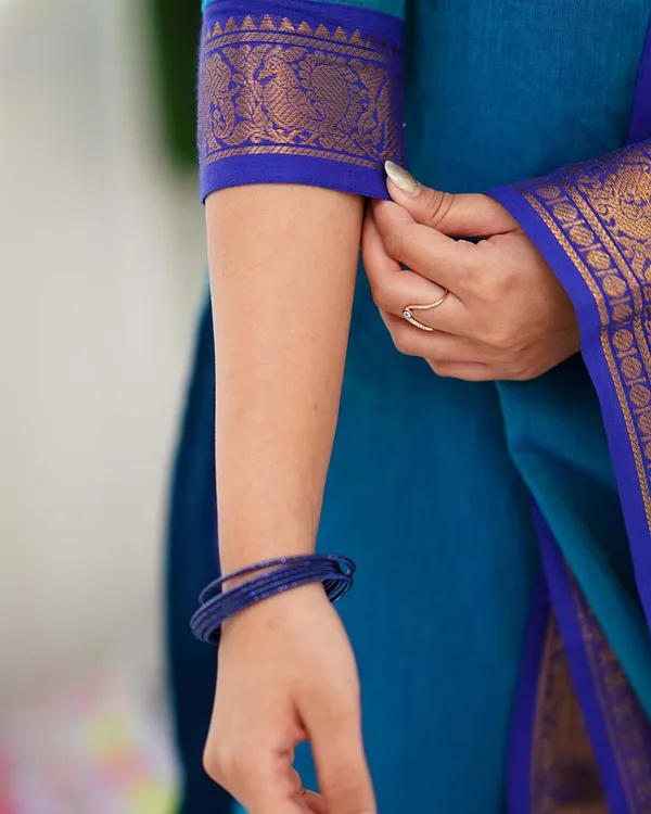 Blue_Cotton_Salwar_With_Dupatta_For_Women