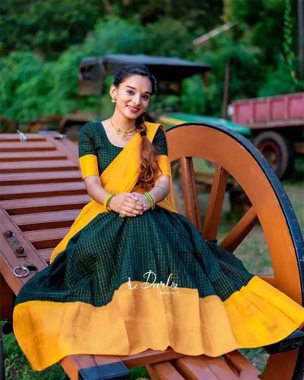 Green_And_Yellow_Kanchipuram_Zari_Weaving_Half_Saree_With_Blouse___Silk_Dupatta