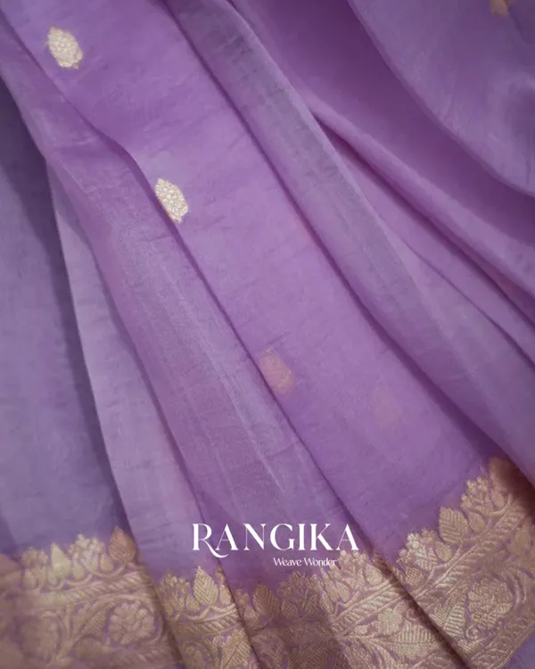 Purple_Color_Premium_Cotton_Silk_Saree_With_Classy_Blouse_and_tassels