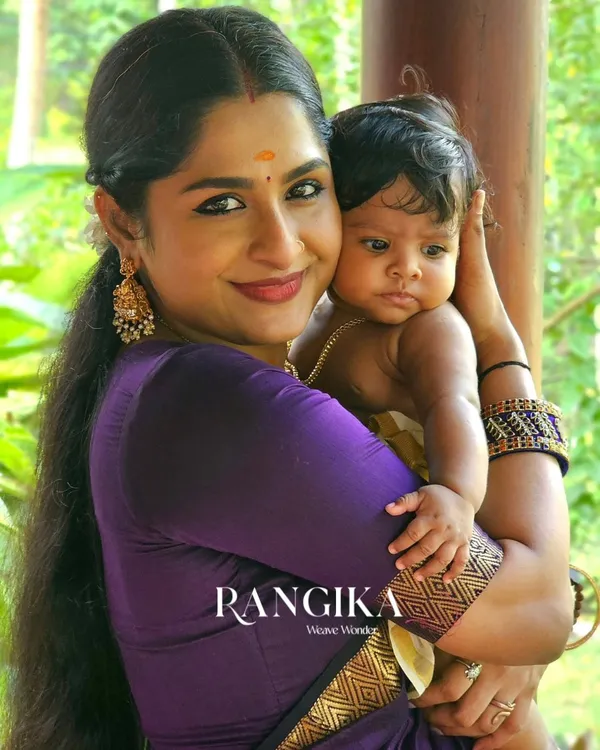 Purple_Premium_Cotton_Silk_Saree_With_Classy_Blouse_and_tassels
