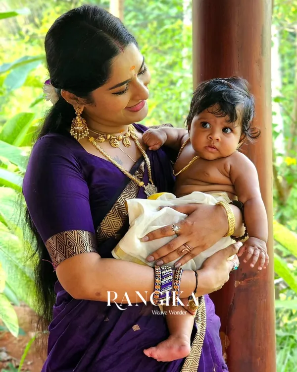 Purple_Premium_Cotton_Silk_Saree_With_Classy_Blouse_and_tassels