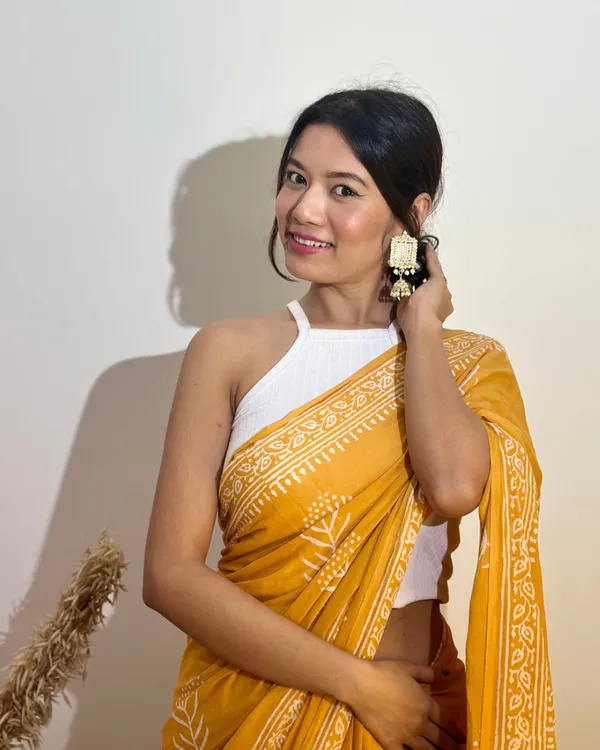 Yellow_Color_1_Minute_Ready_To_Wear_Mulmul_Cotton_Digital_Printed_Saree_With_Pocket