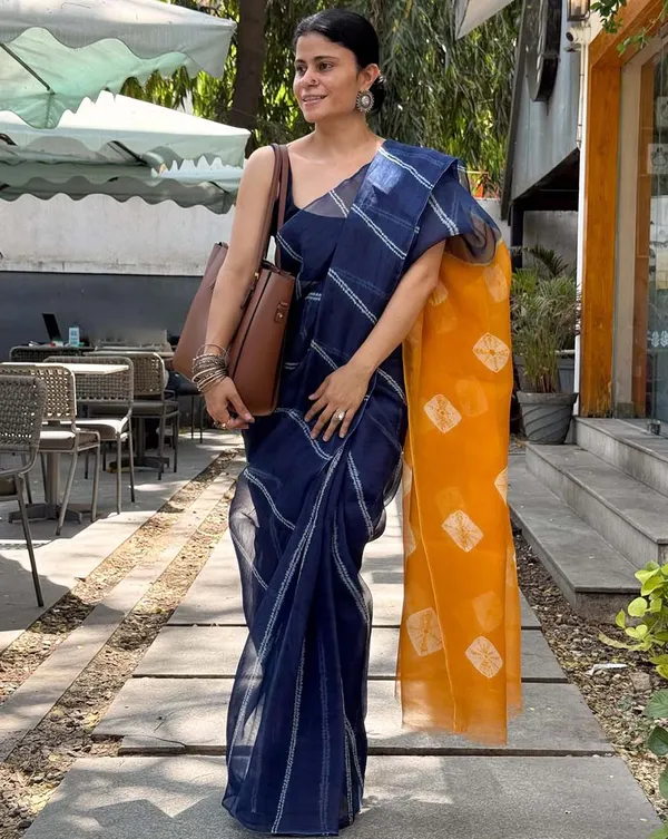 NeelKesar_-_Navy_Blue_and_Saffron_Linen_Saree_with_Navy_Blue_Blouse