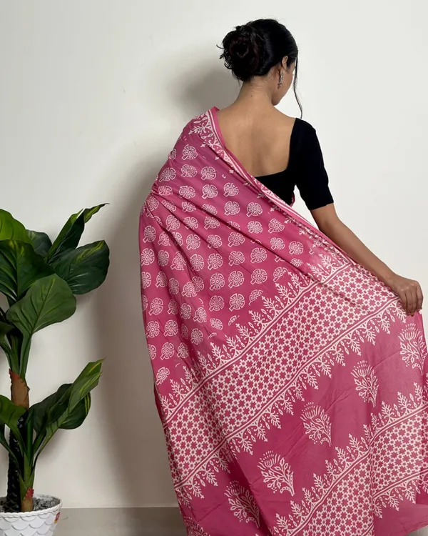 Pink__Color_1_Minute_Ready_To_Wear_Mulmul_Cotton_Digital_Printed_Saree_With_Pocket