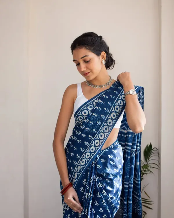 Blue_Color_1_-_Minute_Ready_to_Wear_Mulmul_Cotton_Saree_with_Blouse_Piece
