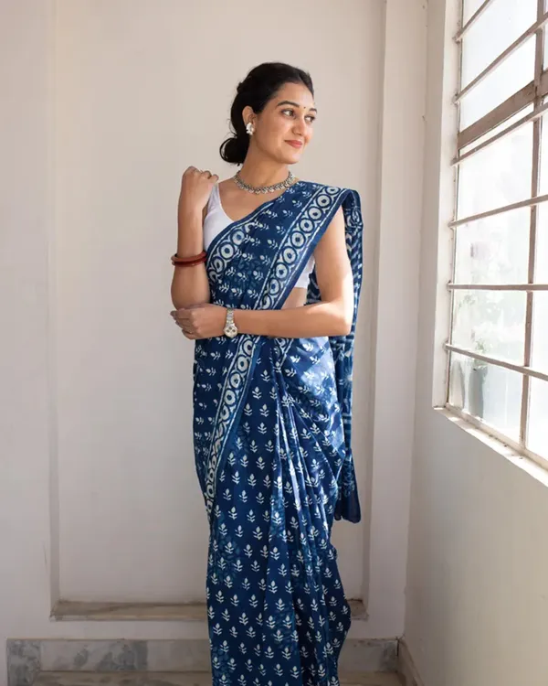 Blue_Color_1_-_Minute_Ready_to_Wear_Mulmul_Cotton_Saree_with_Blouse_Piece