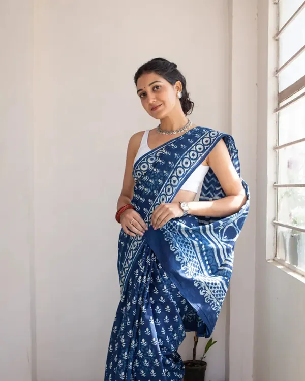 Blue_Color_1_-_Minute_Ready_to_Wear_Mulmul_Cotton_Saree_with_Blouse_Piece