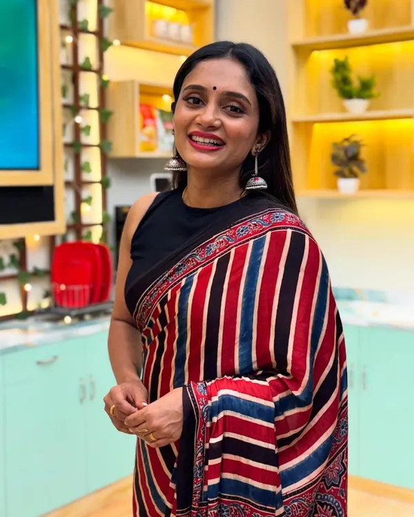 Multy_Color_Color_1_Minute_Ready_to_Wear_Digitial_Printed_Crape_Silk_Saree