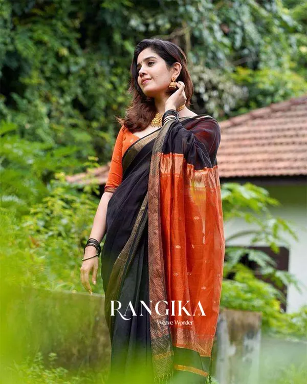 Black_Color_Premium_Cotton_Silk_Saree_With_Classy_Blouse_and_tassels