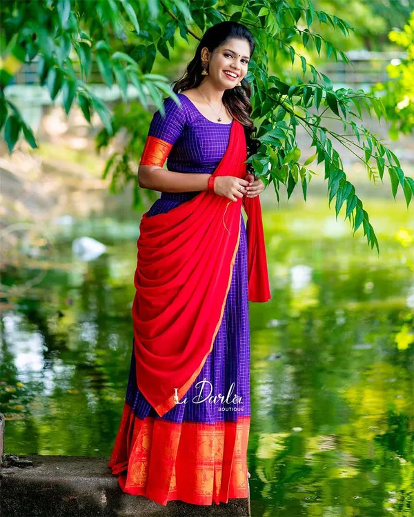 Navy_Blue_And_Pink_Kanchipuram_Zari_Weaving_Half_Saree_With_Blouse___Silk_Dupatta