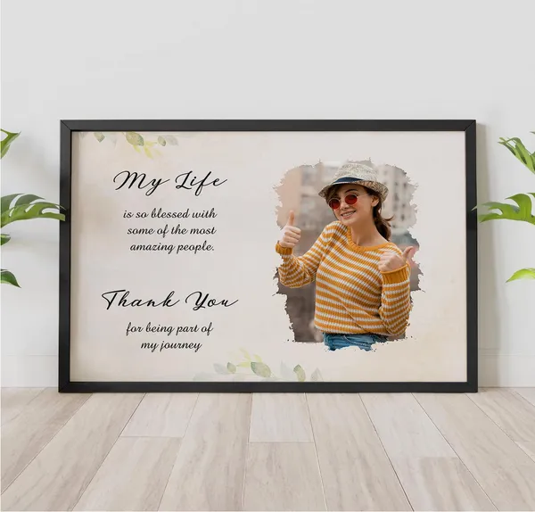 Customizable_Office_Moments_Frame_For_Gift_For_Colleagues_|_Engraved_On_Wood