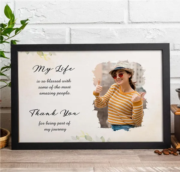 Customizable_Office_Moments_Frame_For_Gift_For_Colleagues_|_Engraved_On_Wood