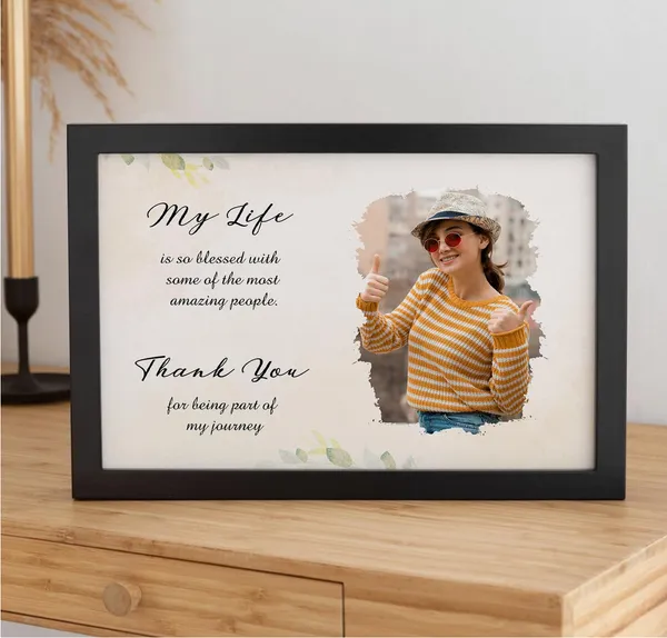 Customizable_Office_Moments_Frame_For_Gift_For_Colleagues_|_Engraved_On_Wood