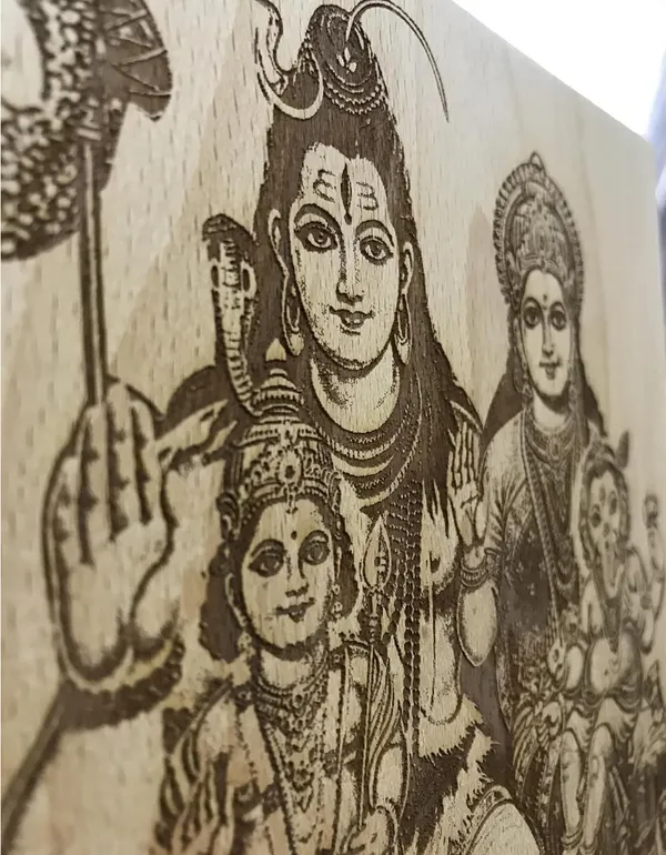 Engraved_On_Wood__Lord_Ganesha_Frame_For_Religious_&_Devotional