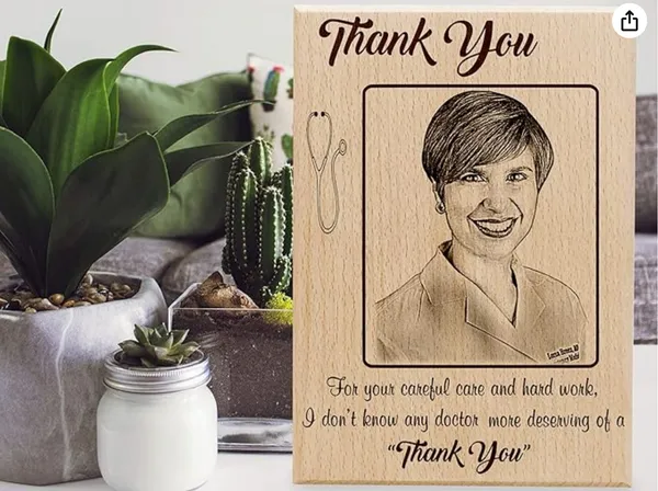 Customizable_Best_Colleague_Engraved_On_Wood_Frame_For_Gift_For_Colleagues