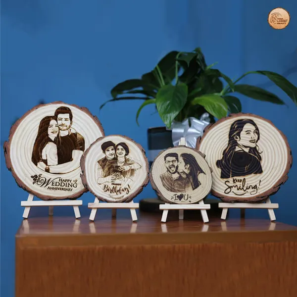 Customizable_Engraved_On_Wood_Photo_Frame_–_Round_Shape