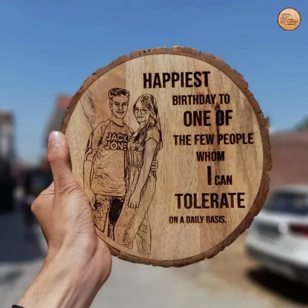 Customizable_Engraved_On_Wood_Photo_Frame_–_Round_Shape