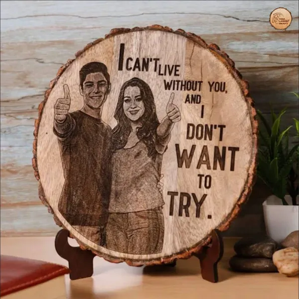 Customizable_Engraved_On_Wood_Photo_Frame_–_Round_Shape
