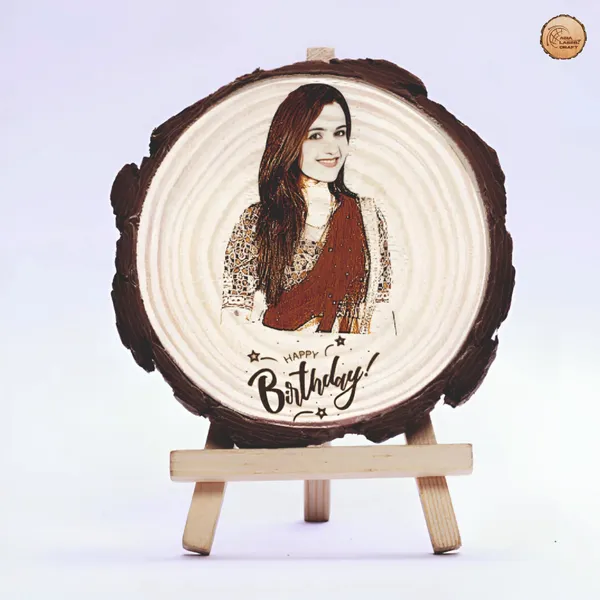 Customizable_Engraved_On_Wood_Photo_Frame_–_Round_Shape