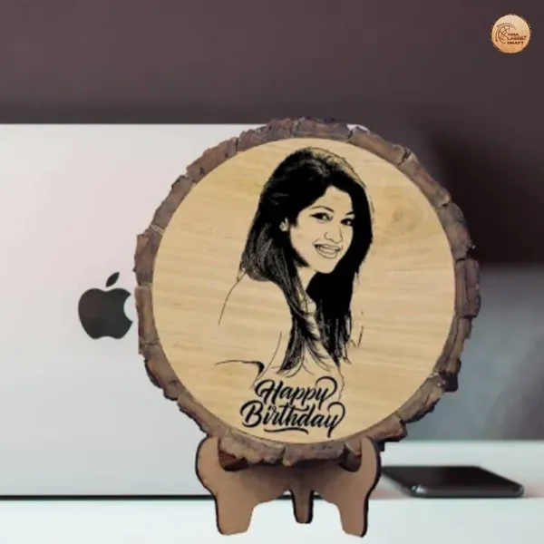 Customizable_Engraved_On_Wood_Photo_Frame_–_Round_Shape