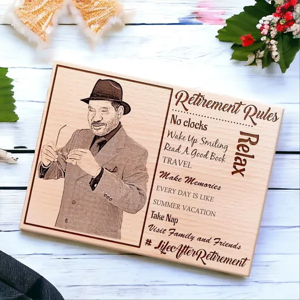 Years_Of_Dedication_Engraved_On_Wood_Frame_For_Retirement