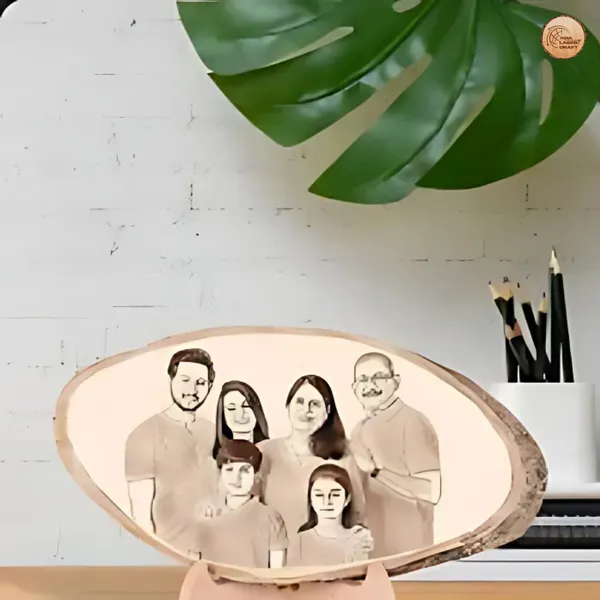Customizable_Engraved_On_Wood_Photo_Frame_–_Oval_Shape