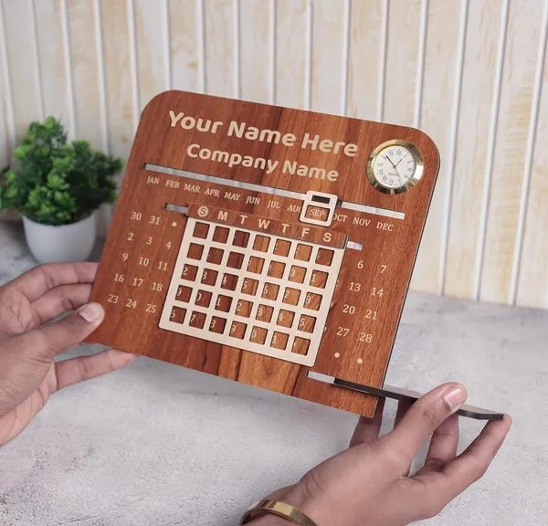 Customizable_Calendar_Engraved_On_Wood_Desk_Frame_For_For_Desk