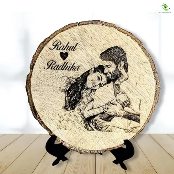Customizable_Engraved_On_Wood_Photo_Frame_–_Round_Shape