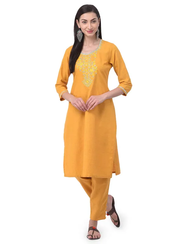 Orange_Viscose_Premium_&_Elegant_Kurta_&_Pant_For_Women