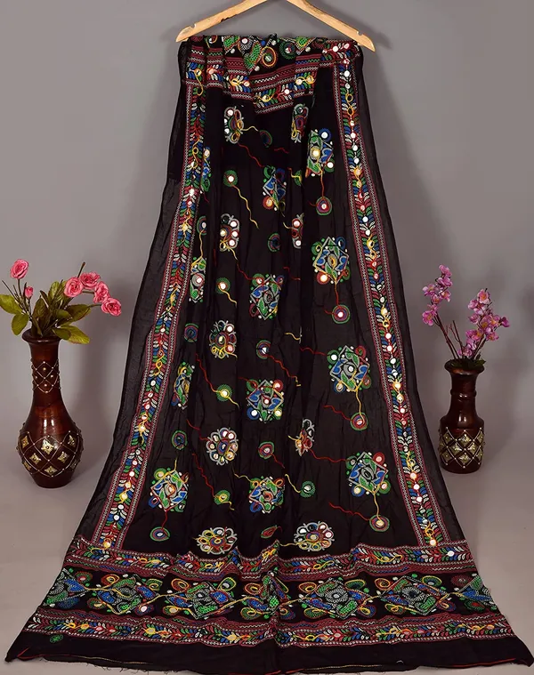 Cotton_Embroidered_Dupatta_For_Women