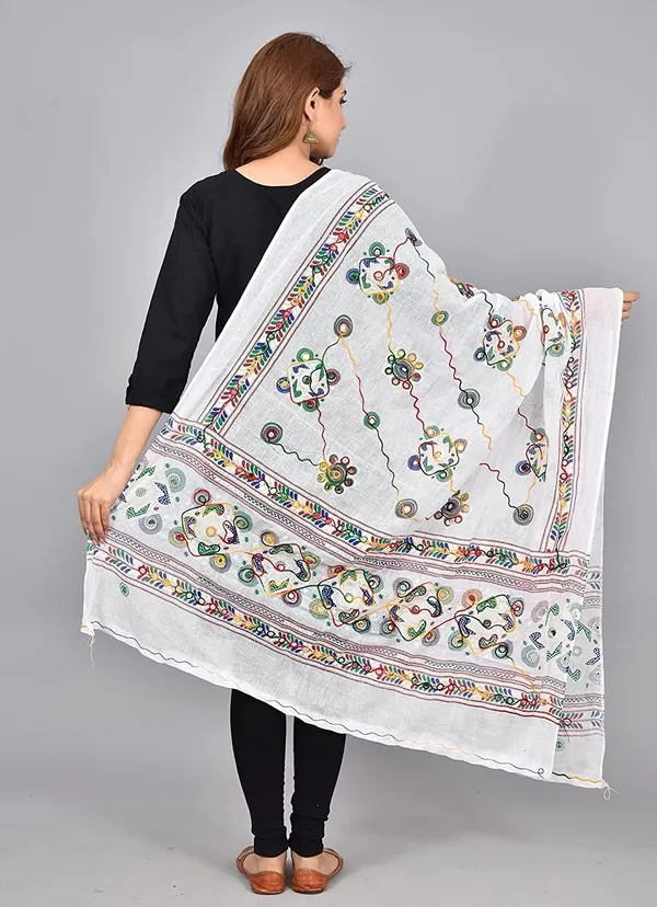 Cotton_Embroidered_Dupatta_For_Women