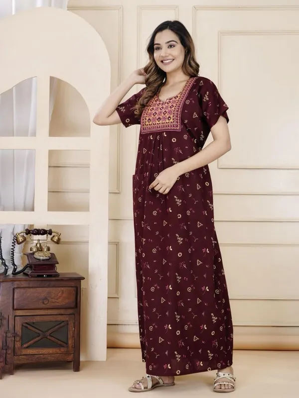 Cotton_Embroidered_Night_Gown_With_Pocket_For_Women