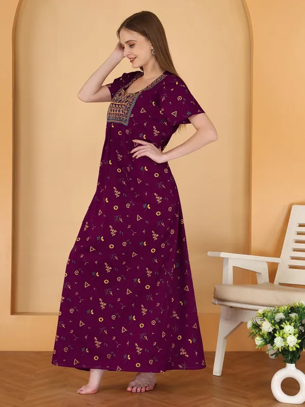 Women_S_Cotton_Embroidered_Nightgown_With_Pocket