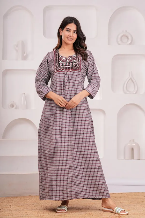 Woolen_Long_Sleeve_Nightgown_With_Pocket