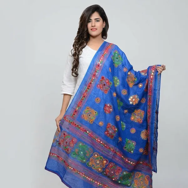 Cotton_Embroidered_Mirror_Work_Dupatta_For_Women