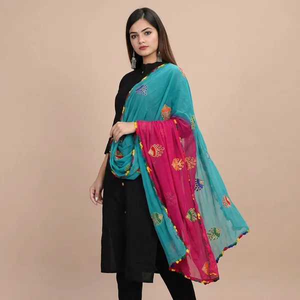 Zari_Phulkari_Embroidery_Dupatta