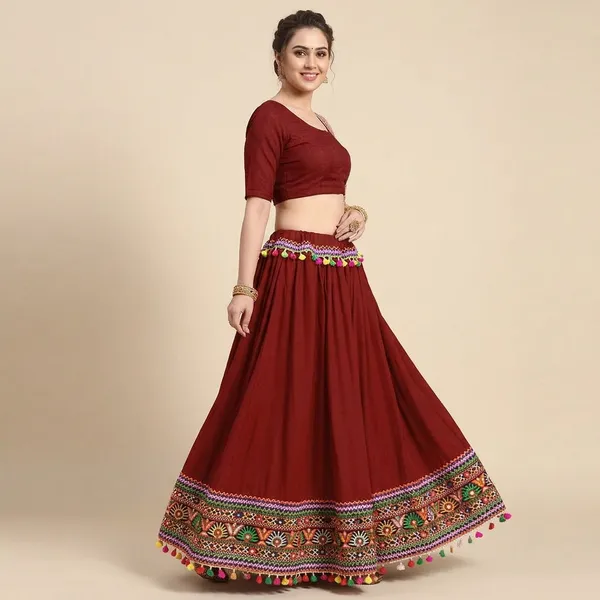 Women_Cotton_Rayon_Embroidered_Skirt