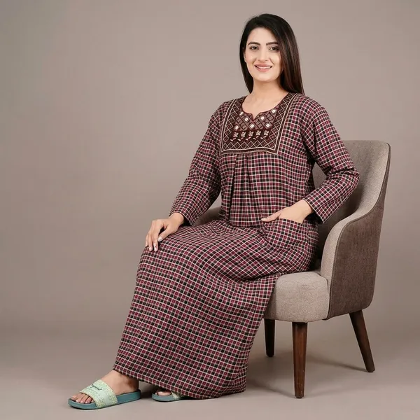 Woolen_Long_Sleeve_Night_Gown_For_Women