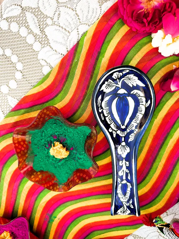 Handcrafted_Blue_Pottery_Spoon_Rest