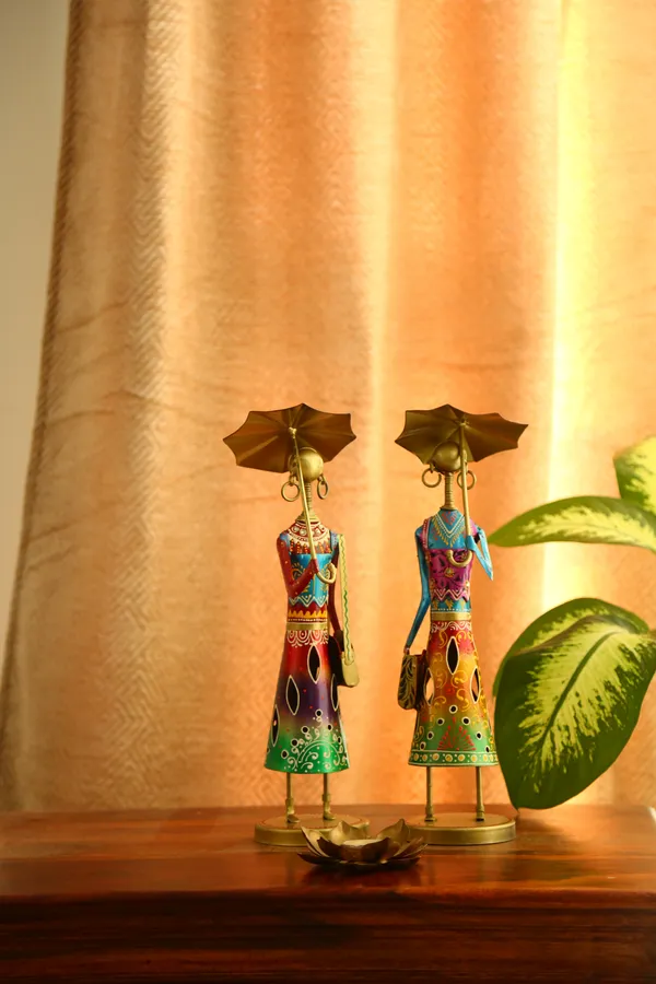 Chic_Umbrella_Doll_Warli_Art_Showpiece_-__Red