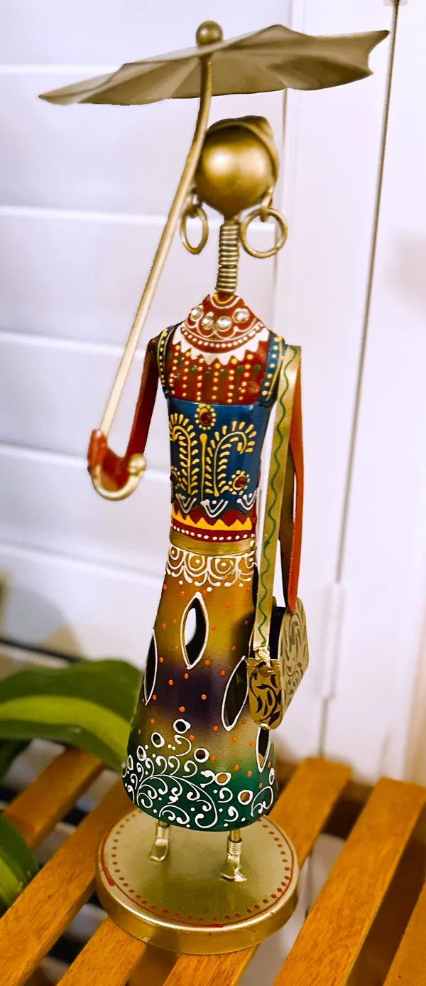 Chic_Umbrella_Doll_Warli_Art_Showpiece_-__Red