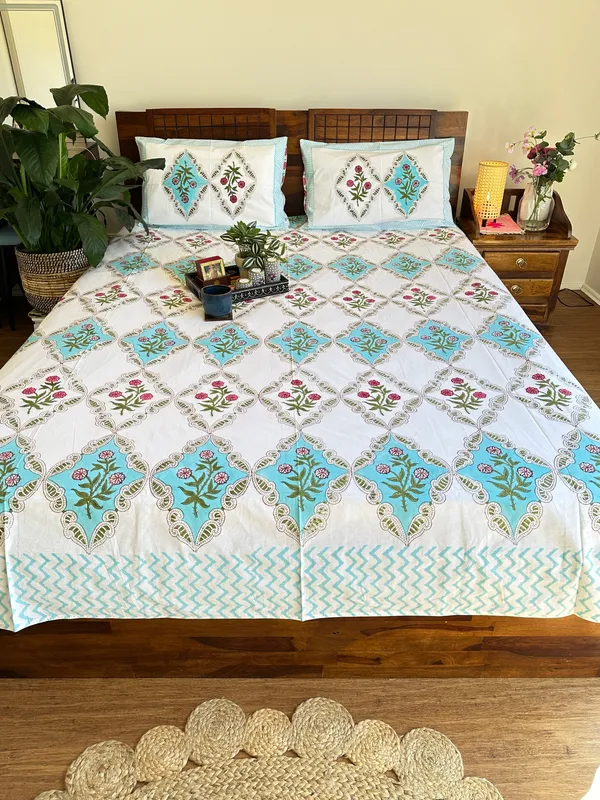 Premium_Quality_Organic_Percale_Cotton_Bedsheet_Set_with_2_Pillow_Covers_King_Size_108X108_in_Turquoise_Blue