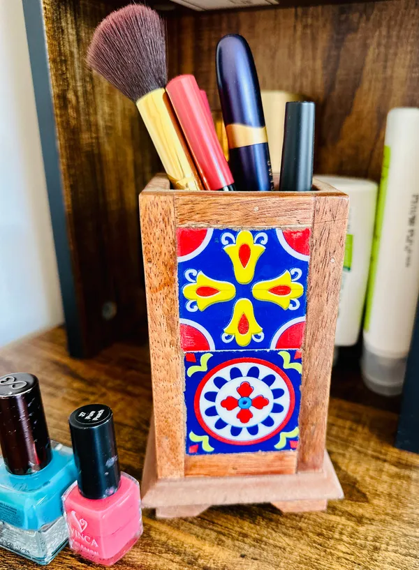 Timeless_Mosaic_Multifunctional_Holder_Stand