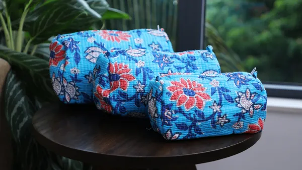Neon_Beauty___Blue_Beauty_Bauble_Bag_(Pack_of_3)