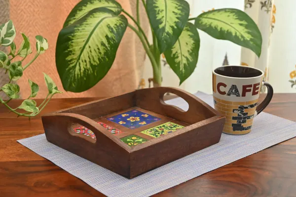 Timeless_Mosaic:_Handcrafted_Sheesham_Tray_(Serves_4)