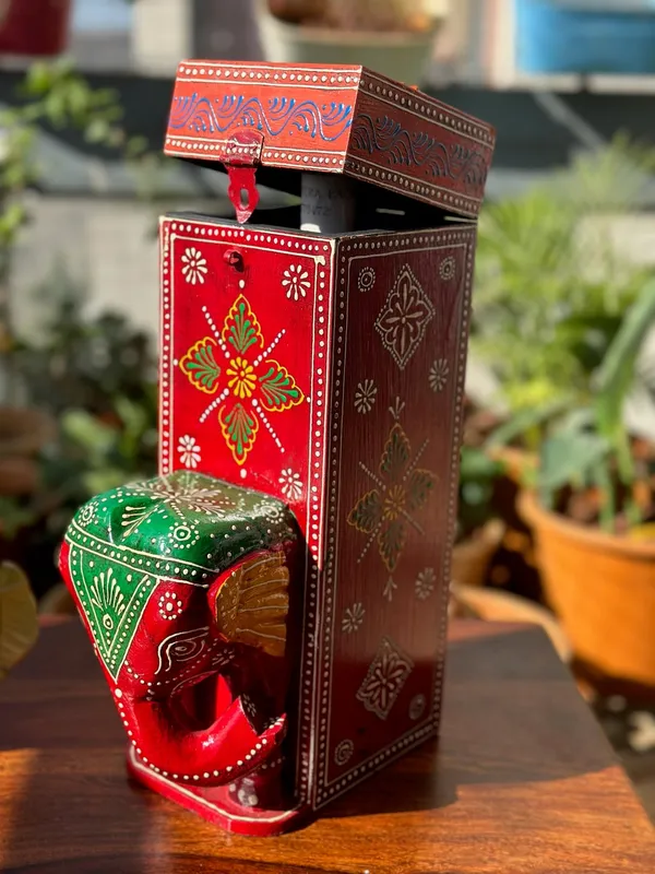 Handcrafted_Wine_Bottle_Holder_Box_-_Elephant
