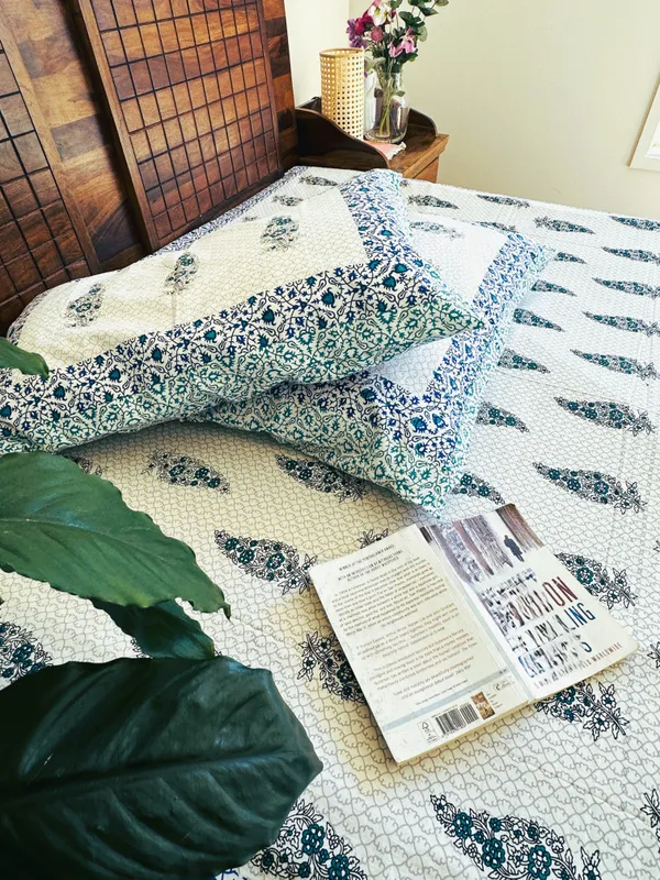 Sanganeri_Percale_Cotton_Handblock_Print_Bedspread_(King_Size)